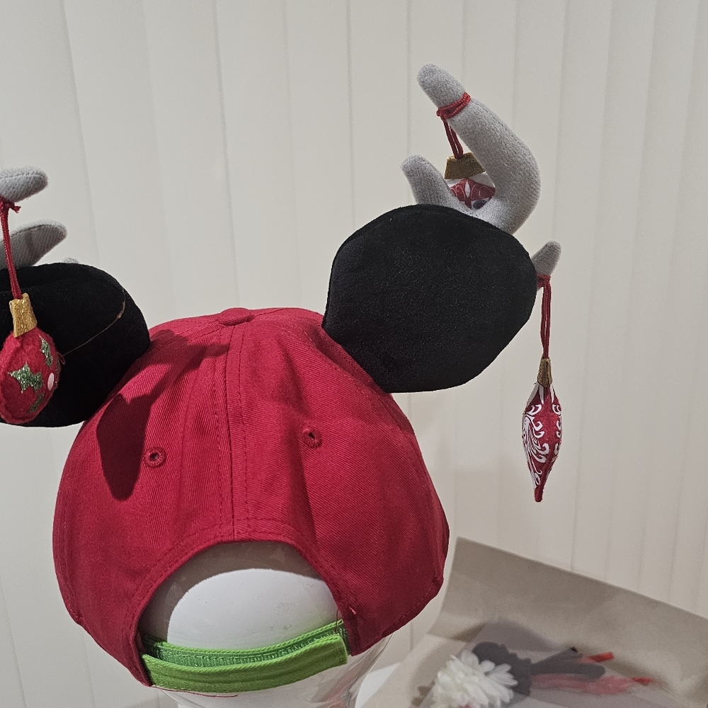 Disney Holiday Light Hat - Picture 4 of 7